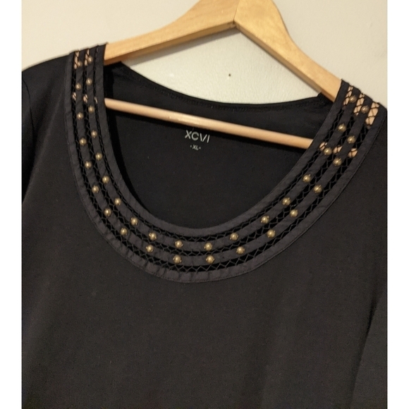 XCVI Black Beaded Lattice Neck Top Size XL - Picture 2 of 6